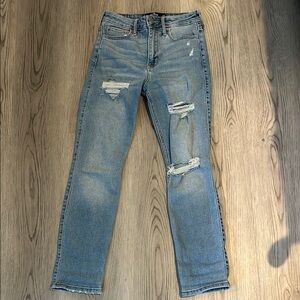 Hollister Ultra High Rise Distressed Light Wash Skinny Ankle Jeans Size 0S